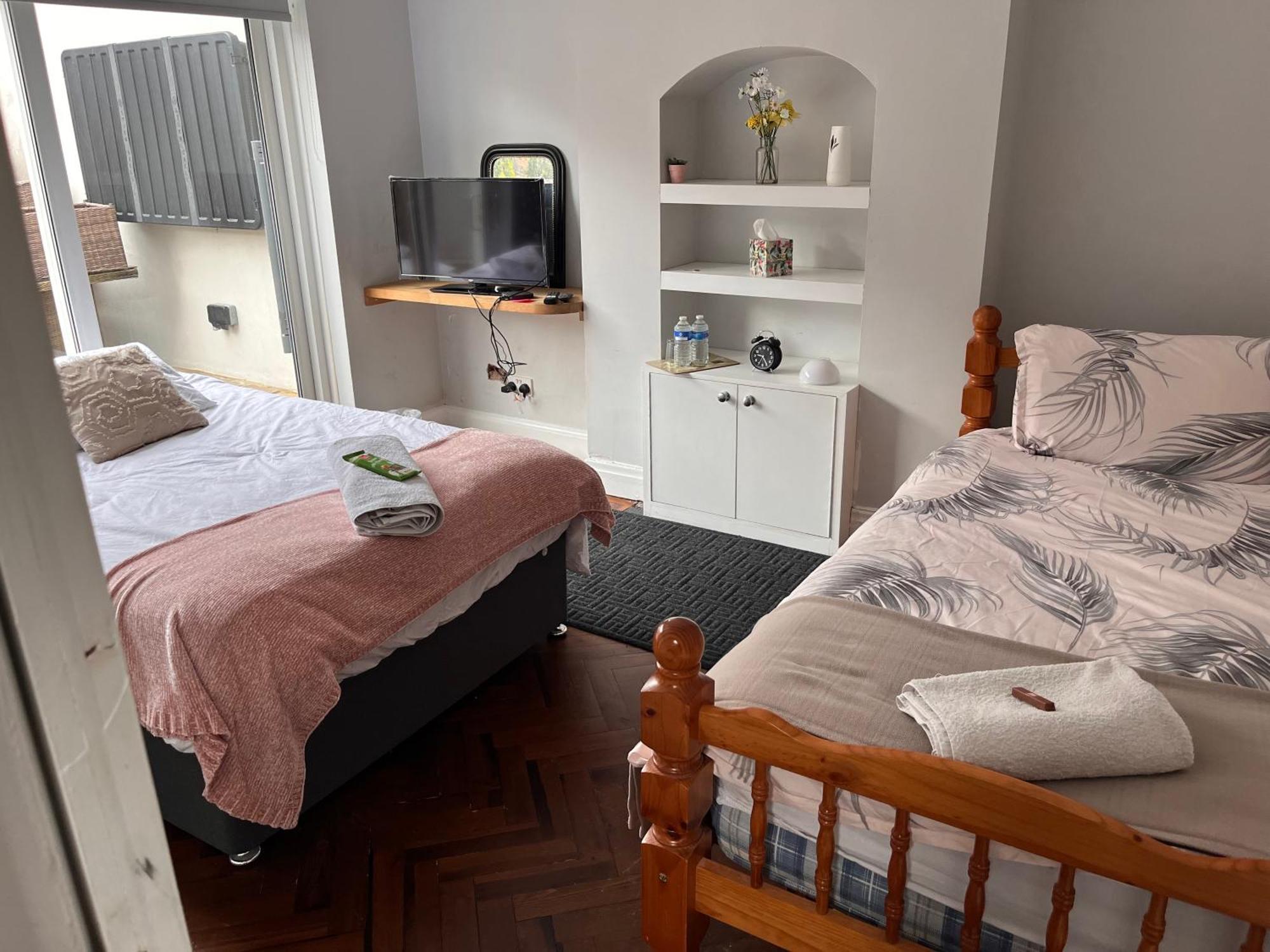 لندن Home From Home Cosy B&B المظهر الخارجي الصورة