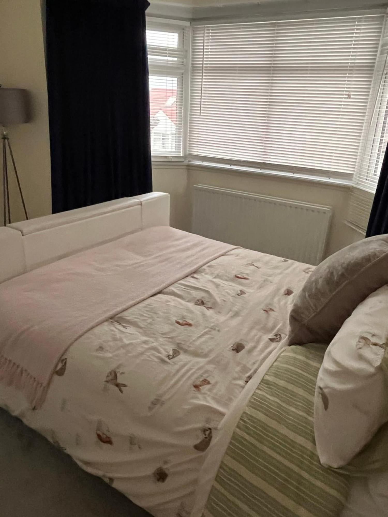 لندن Home From Home Cosy B&B المظهر الخارجي الصورة